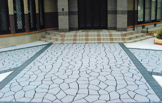 スプレーコンクリート